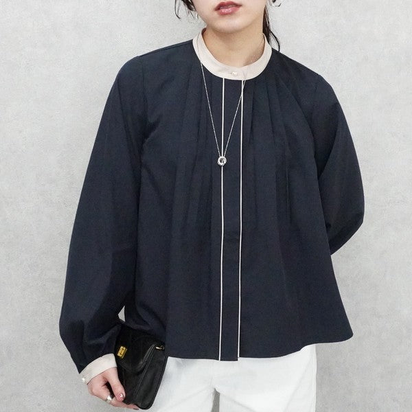 フロントタックバイカラーブラウス