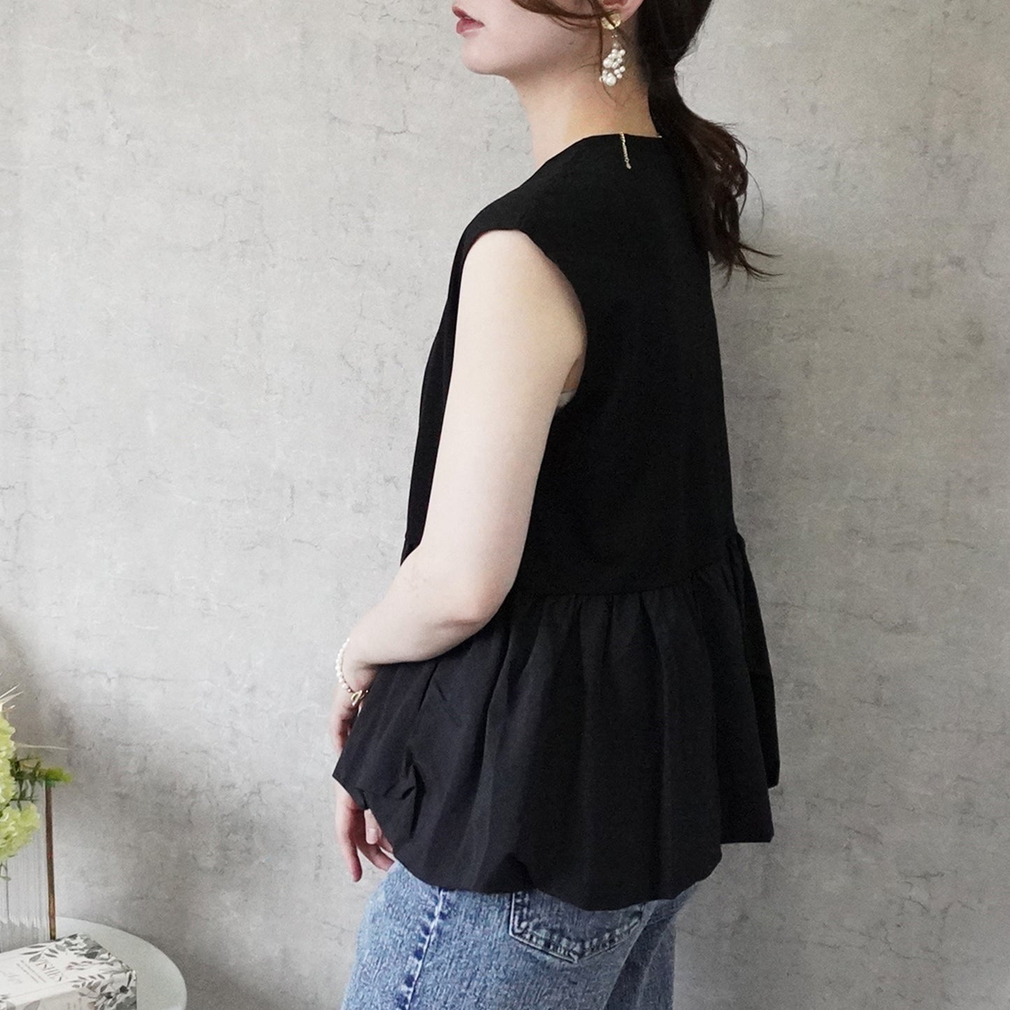 シルクタッチ接触冷感異素材ペプラムTシャツ