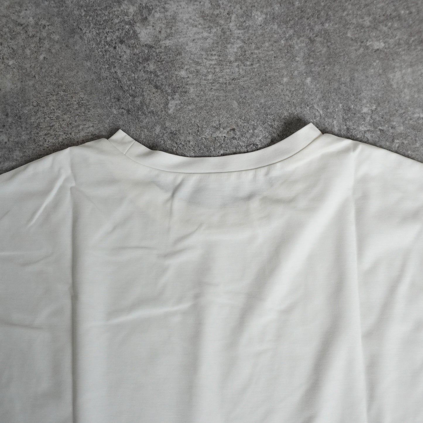 シルクタッチ接触冷感異素材ペプラムTシャツ