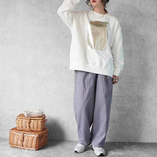 箔プリントプルオーバー