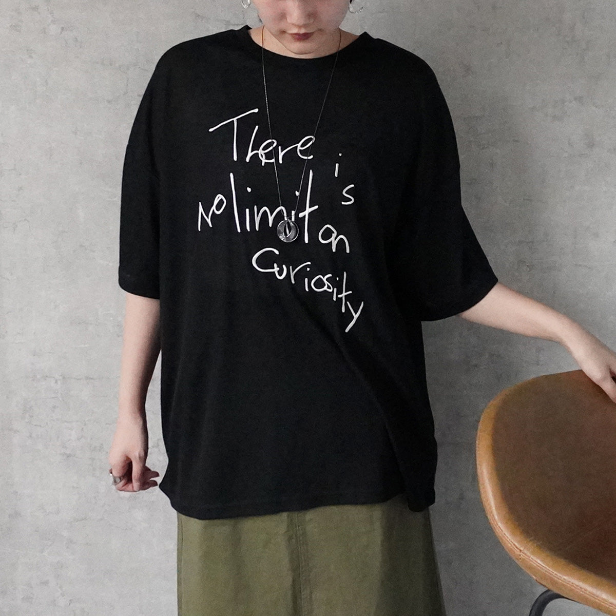 シアー刺繍ロゴ半袖Tシャツ