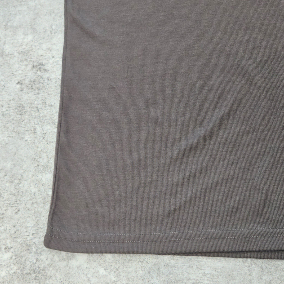 シアー刺繍ロゴ半袖Tシャツ