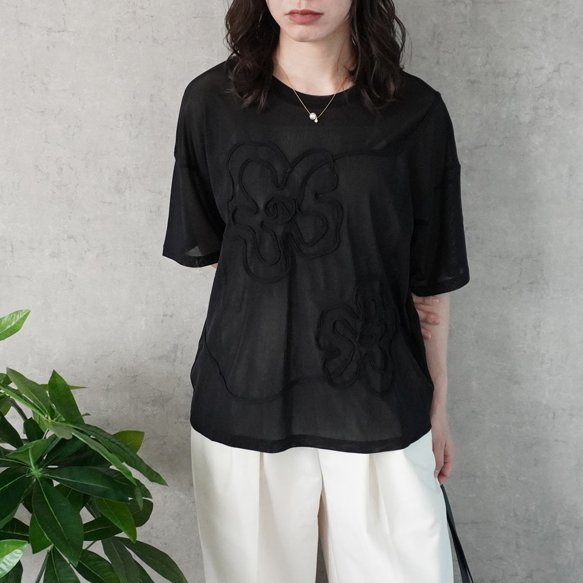 コードフラワーシアーニットTシャツ