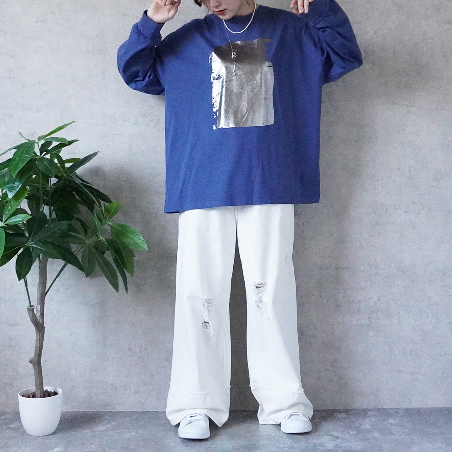 【先行予約】箔プリント長袖Tシャツ