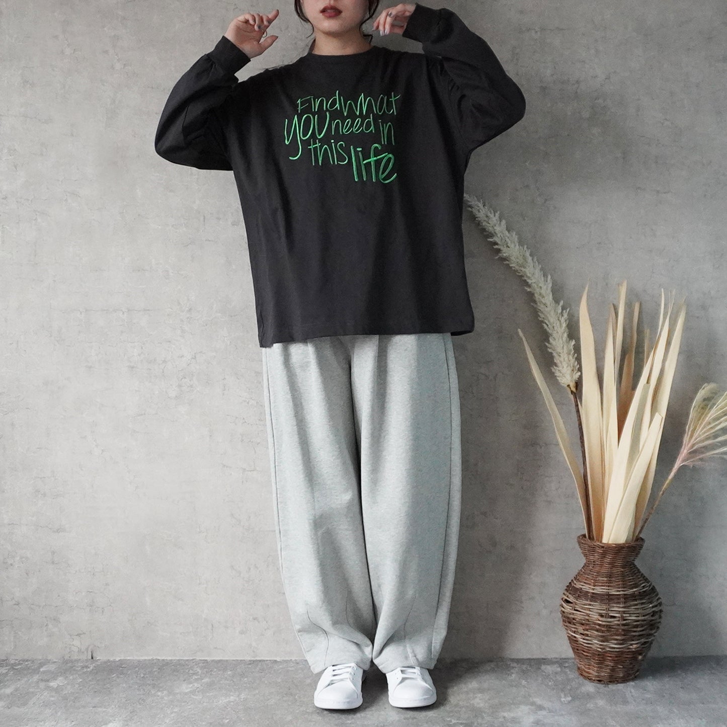 手書き風ロゴ刺繍 BIGTシャツ