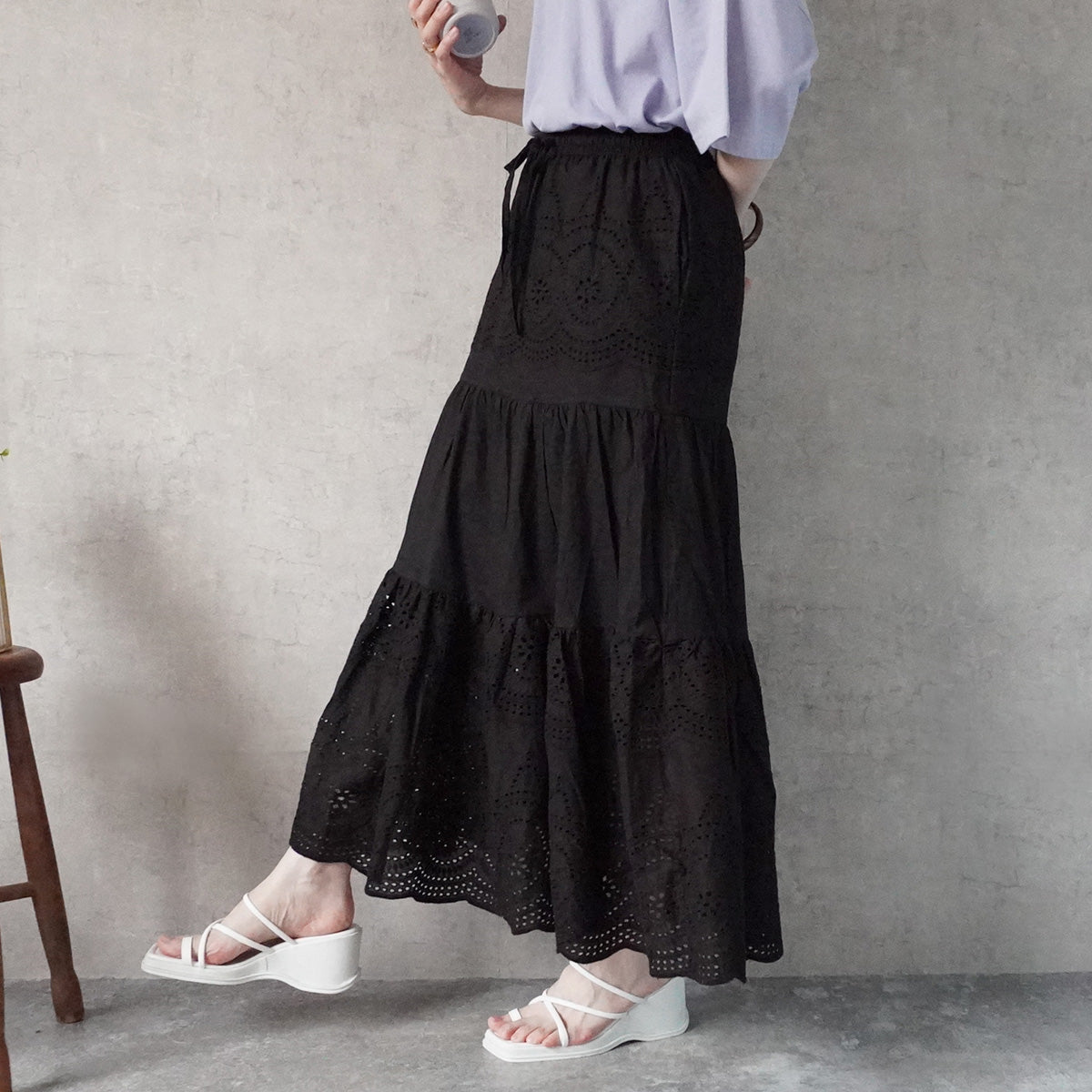 カットワークスカラップ刺繍ロングスカート