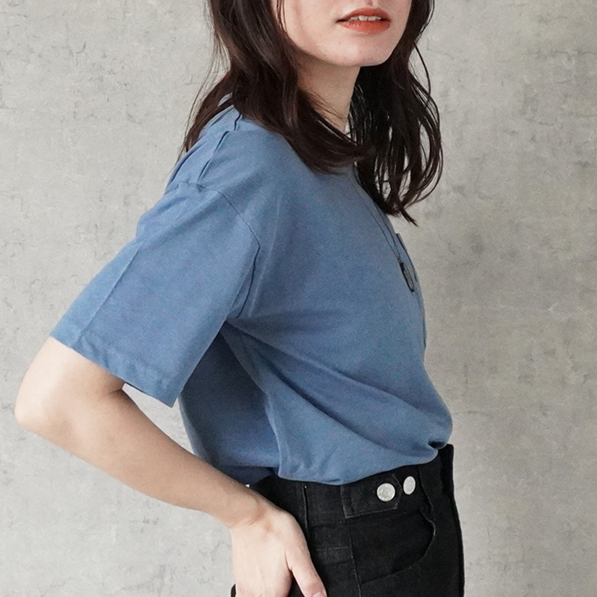 刺繍ロゴポケットTシャツ