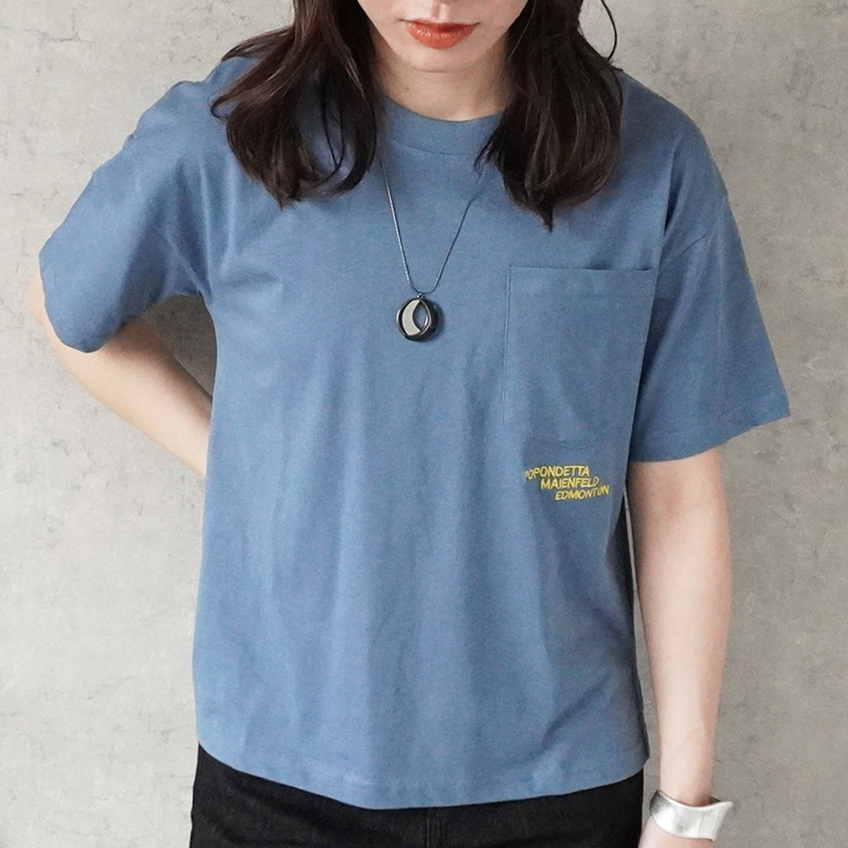 刺繍ロゴポケットTシャツ