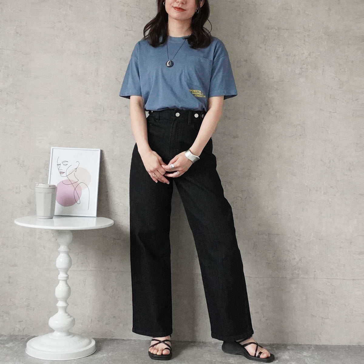 刺繍ロゴポケットTシャツ