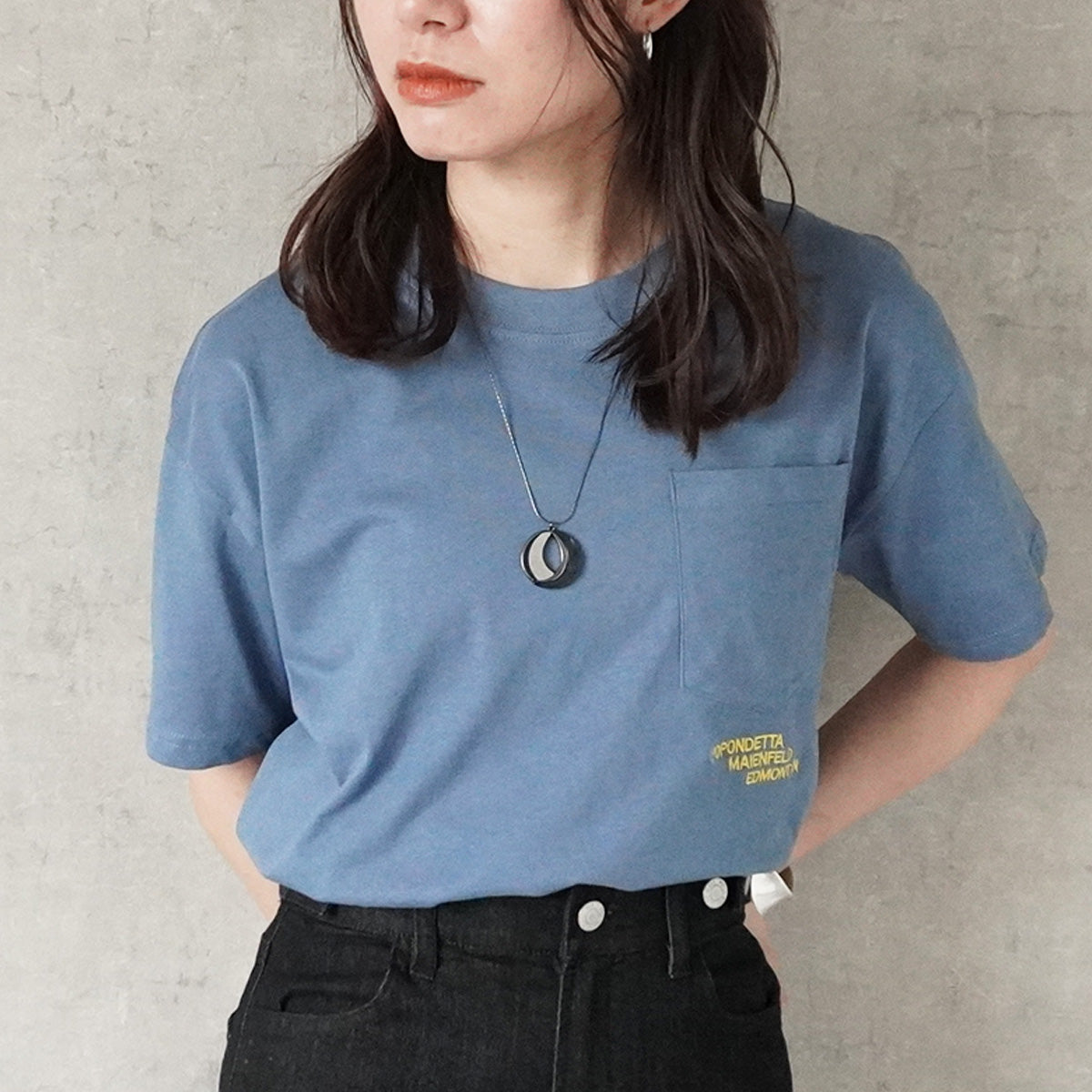 刺繍ロゴポケットTシャツ