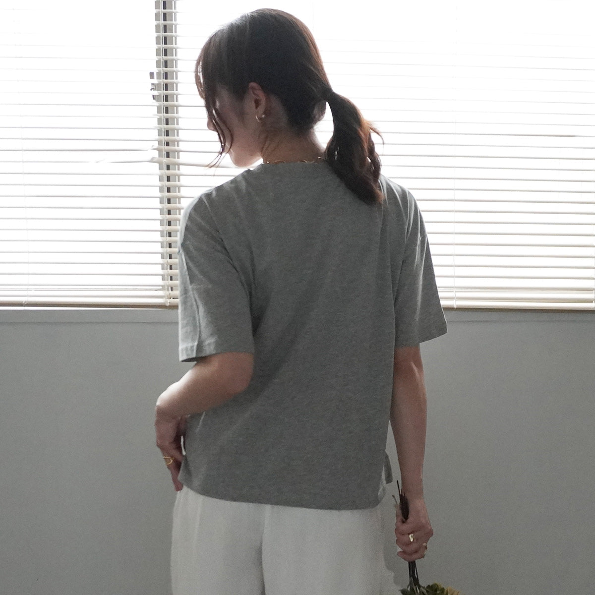 刺繍ロゴポケットTシャツ