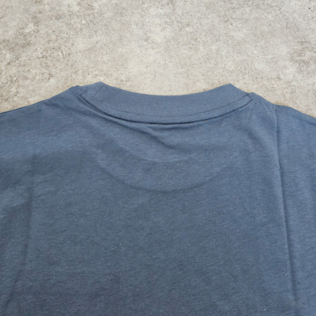 刺繍ロゴポケットTシャツ