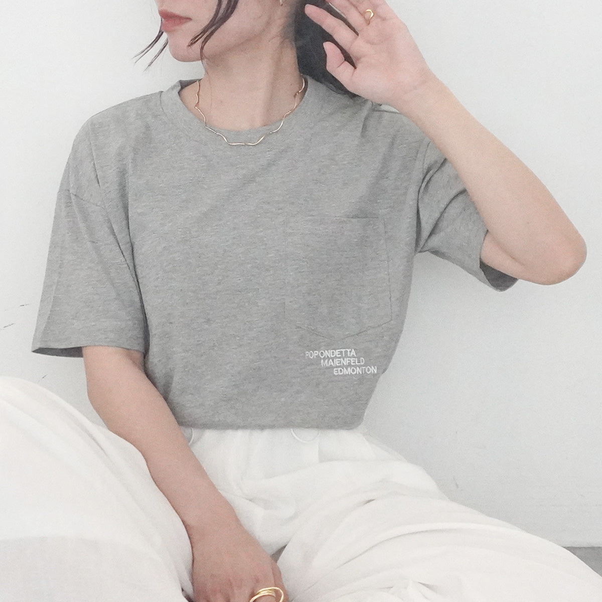 刺繍ロゴポケットTシャツ