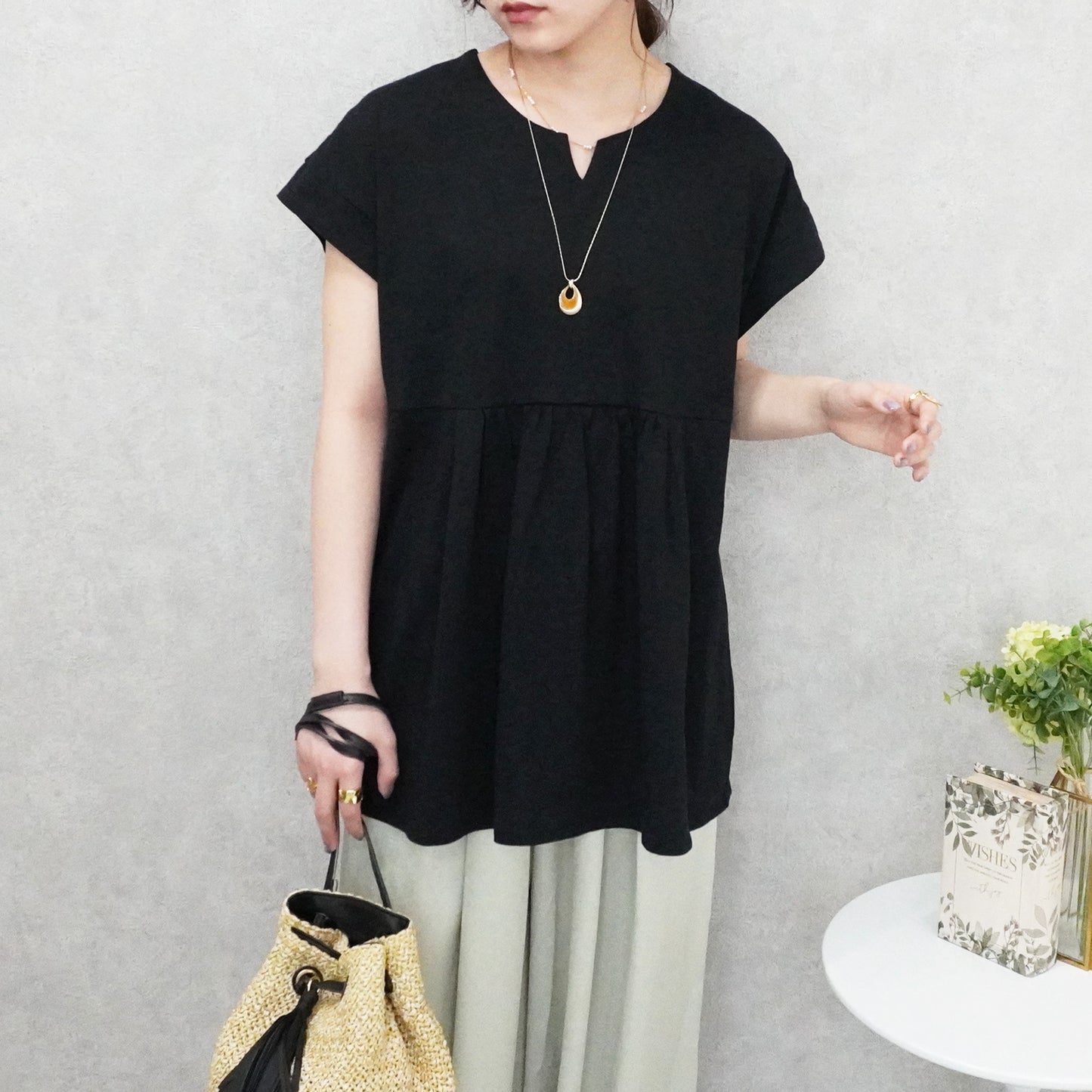 ミニVネックペプラムフレンチTシャツ【一部予約】