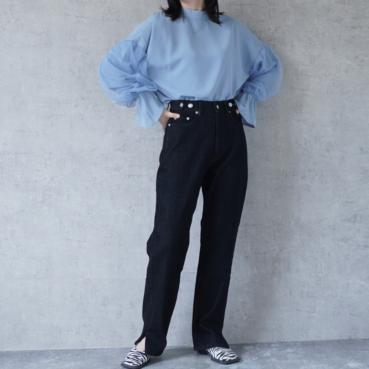 サイドスリットリサイクルデニムパンツ