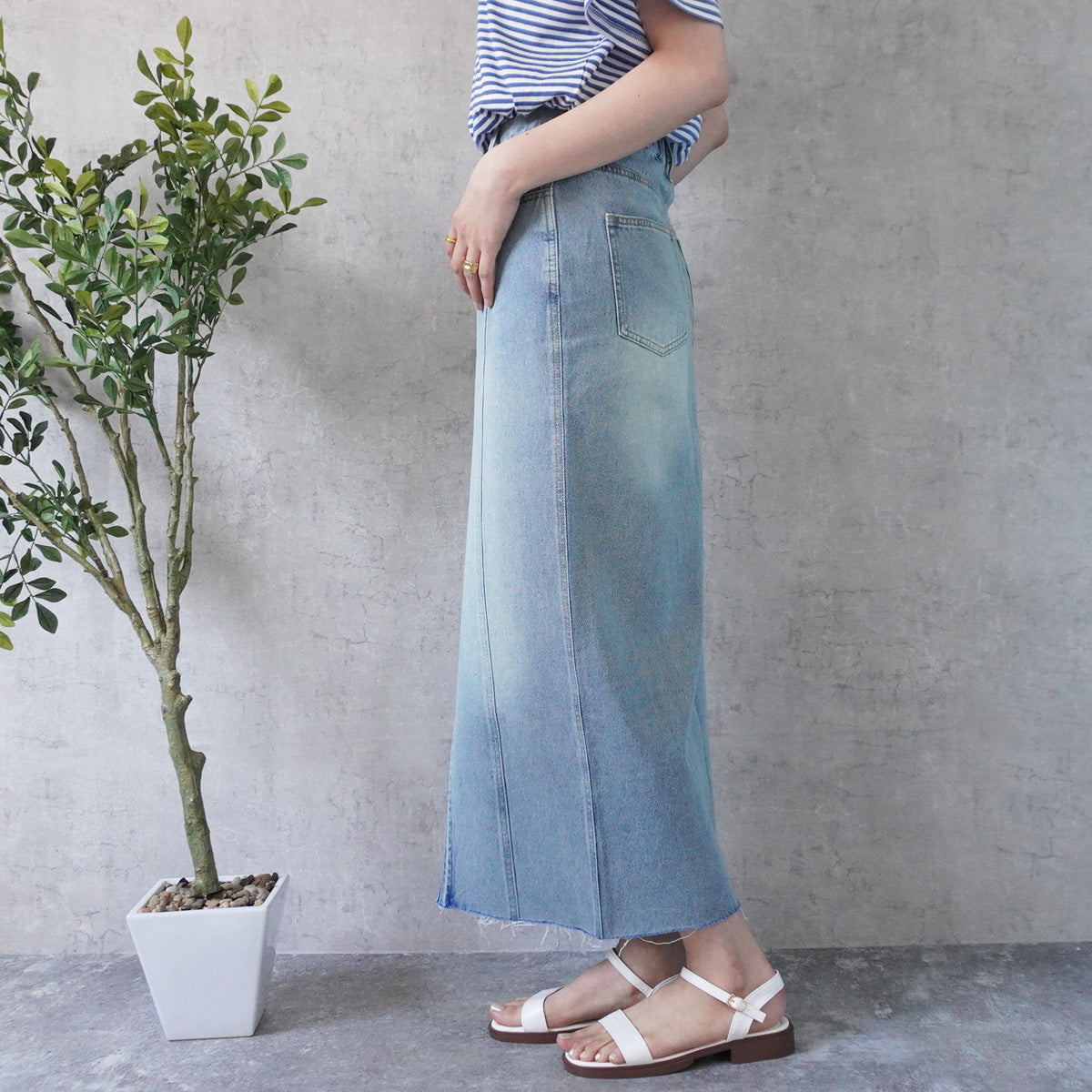 ロングスリットデニムスカート