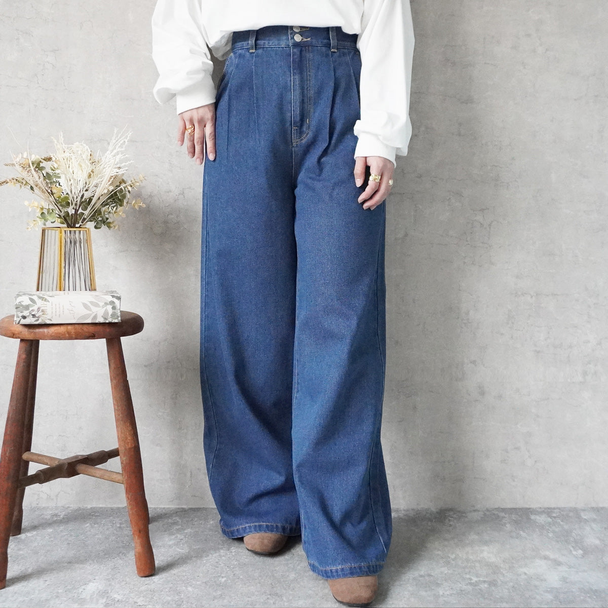 ハイウエストデニムタックワイドパンツ