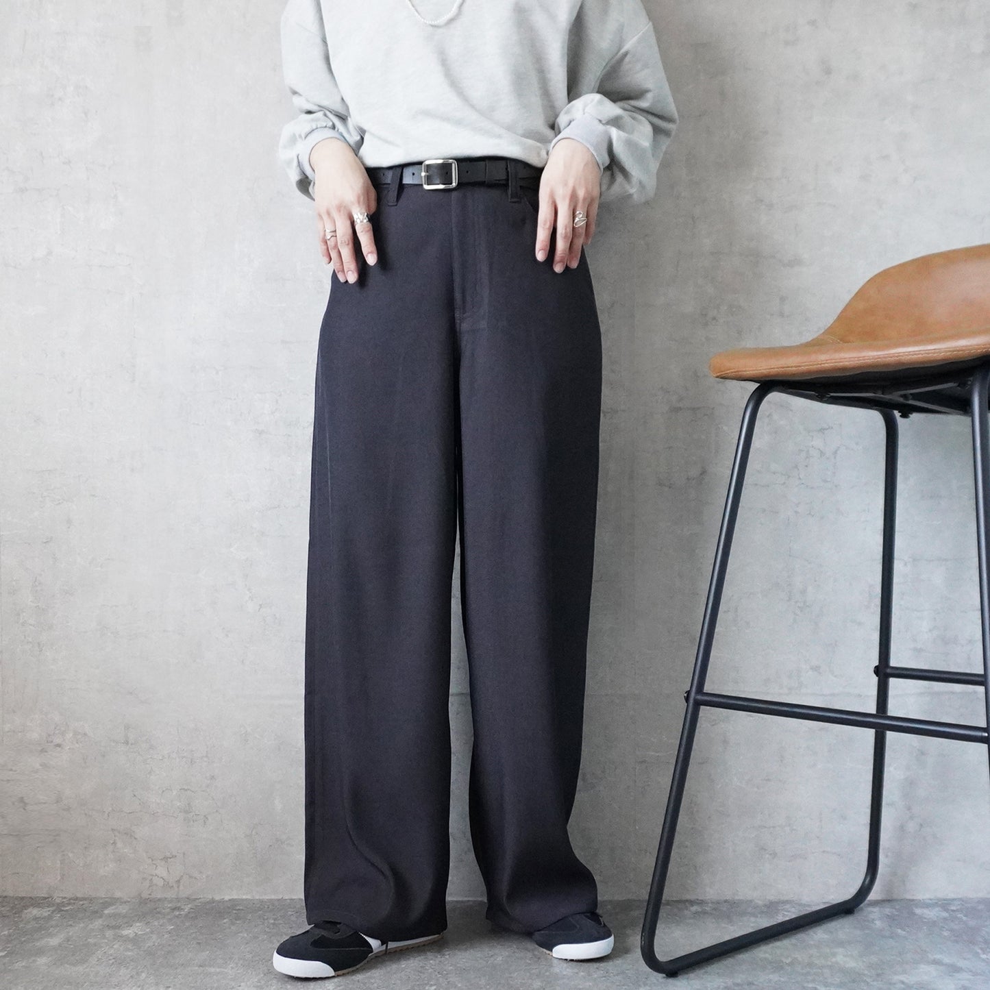 ふんわりなめらか裏微起毛ワイドパンツ