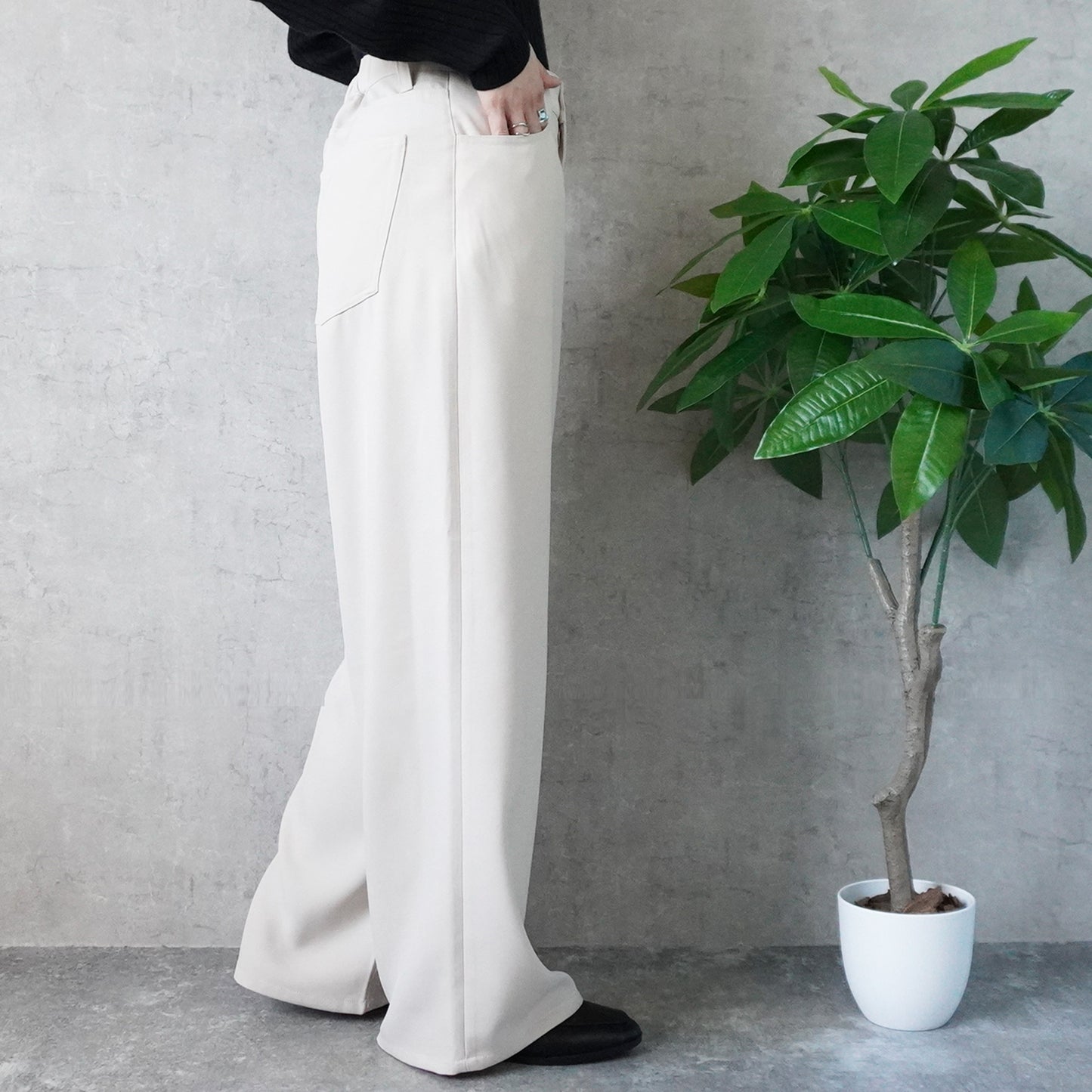 ふんわりなめらか裏微起毛ワイドパンツ