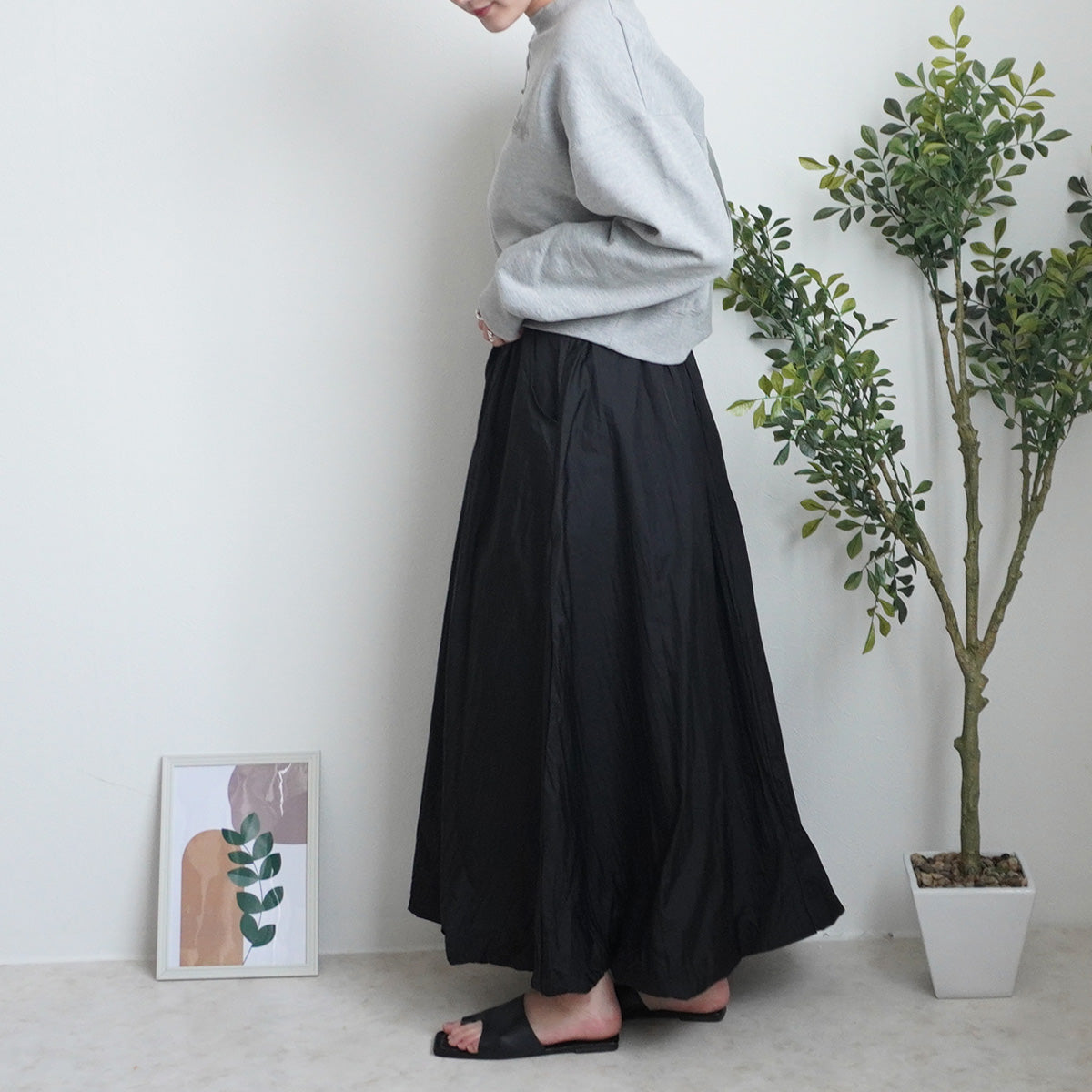 ナイロンバルーンスカート