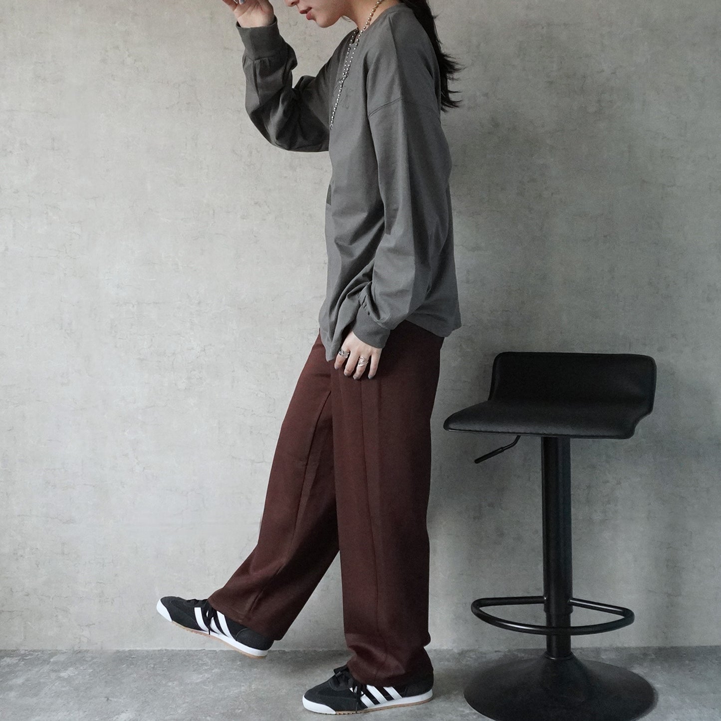 ポンチストレートワイドパンツ