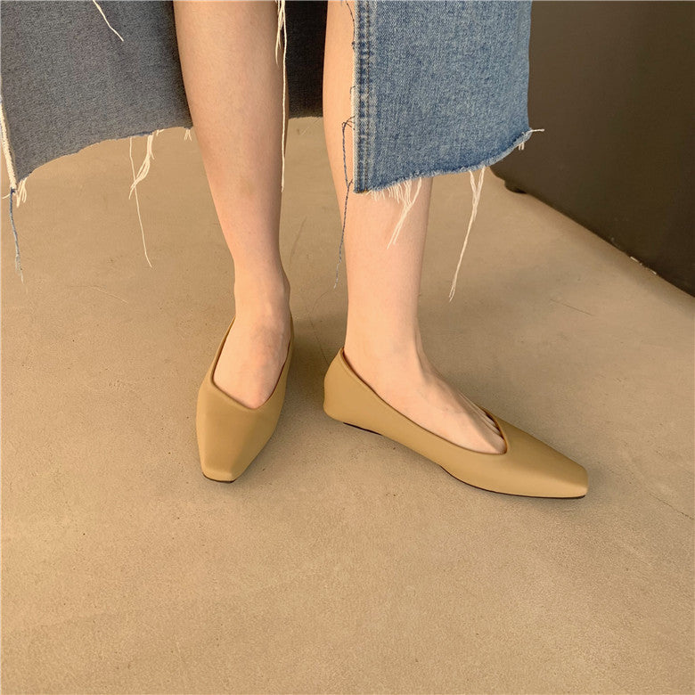 アシンメトリー カット パンプス