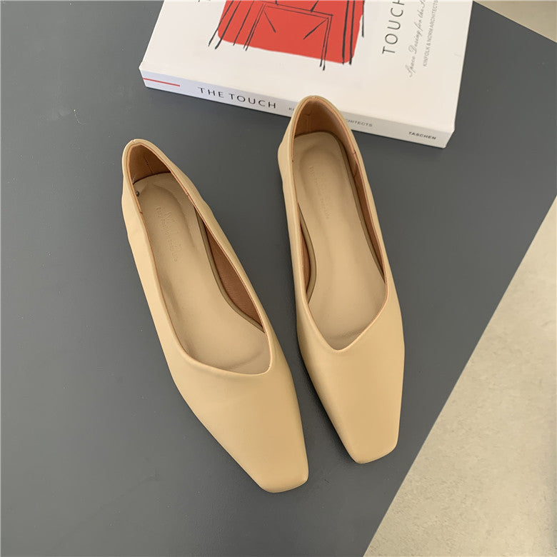 アシンメトリー カット パンプス