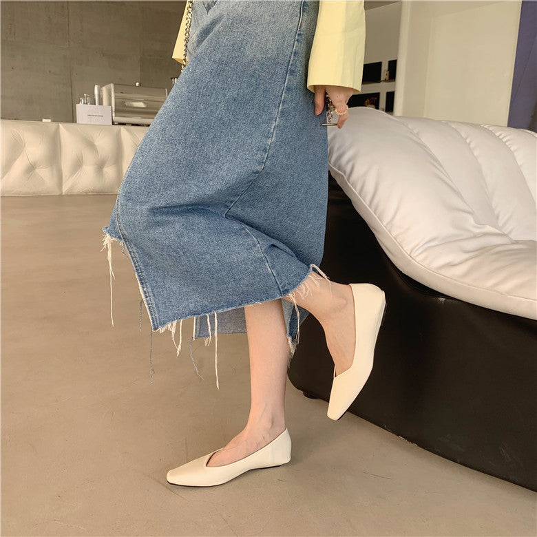 アシンメトリー カット パンプス