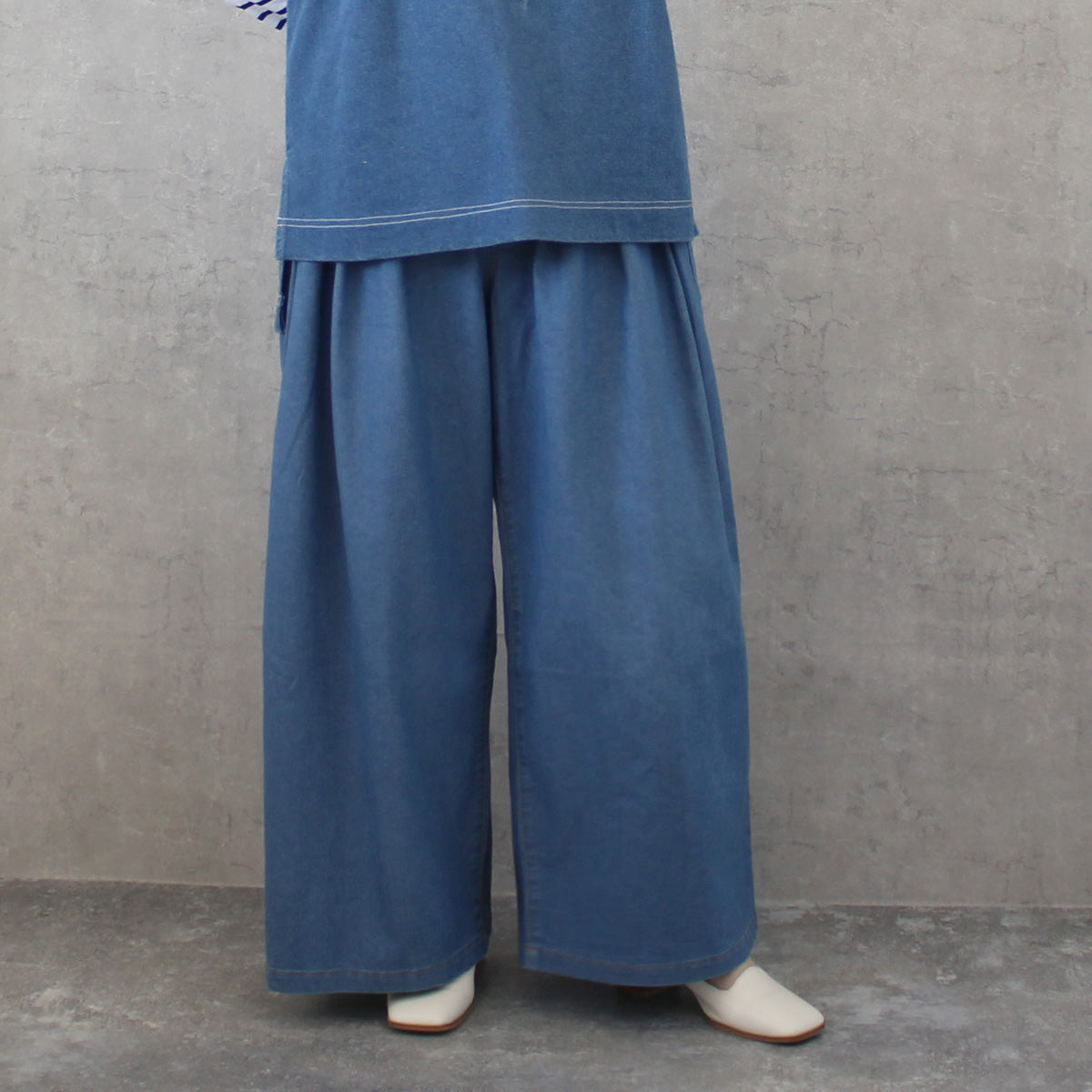 4タック デニム ワイドパンツ
