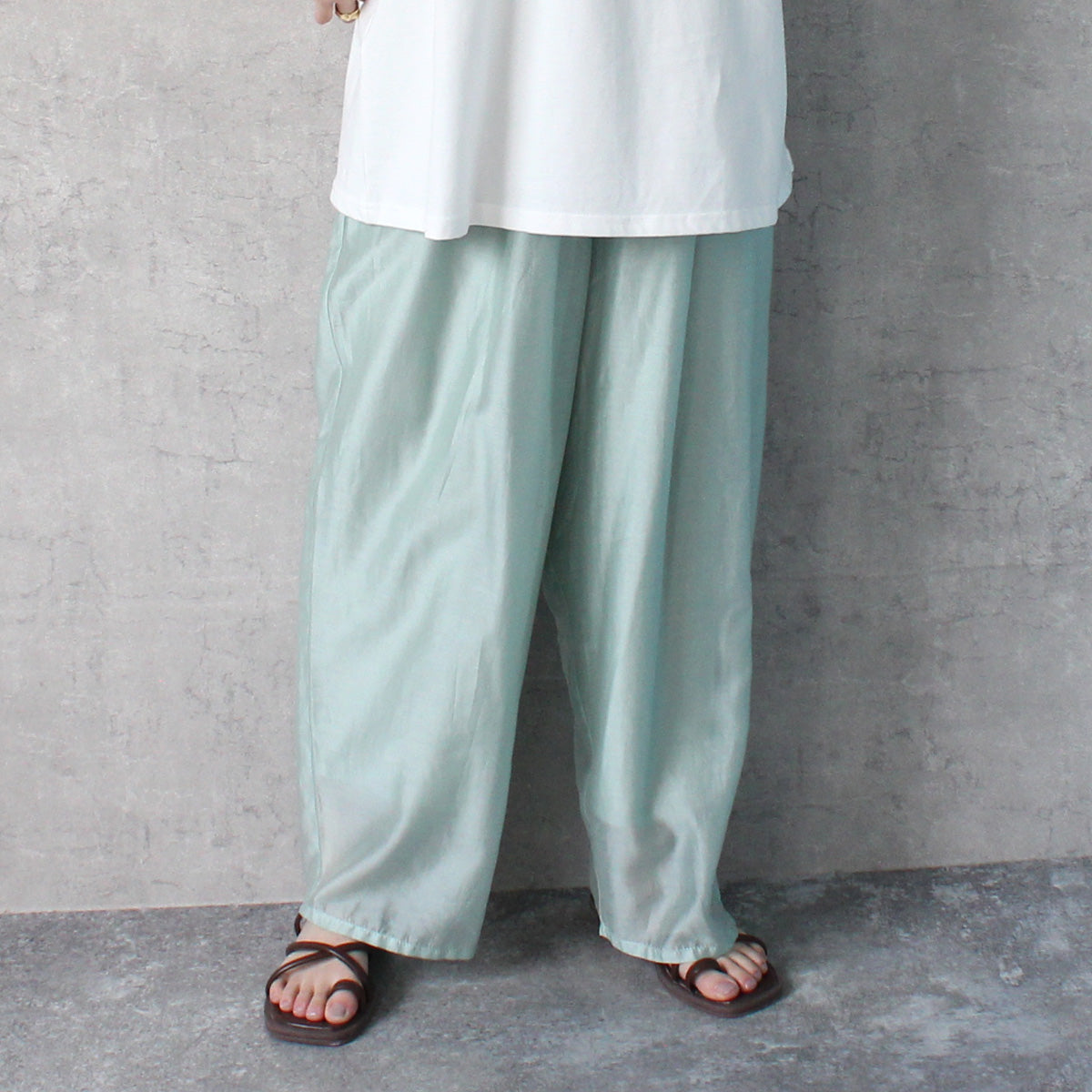 シアーカーブパンツ
