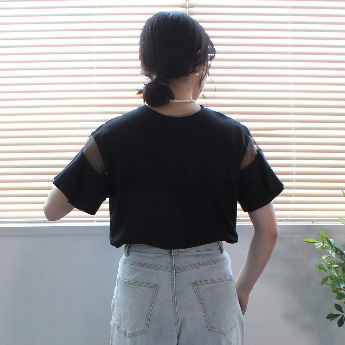 シアーフレアスリーブTシャツ