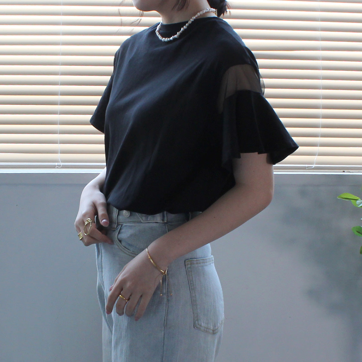 シアーフレアスリーブTシャツ
