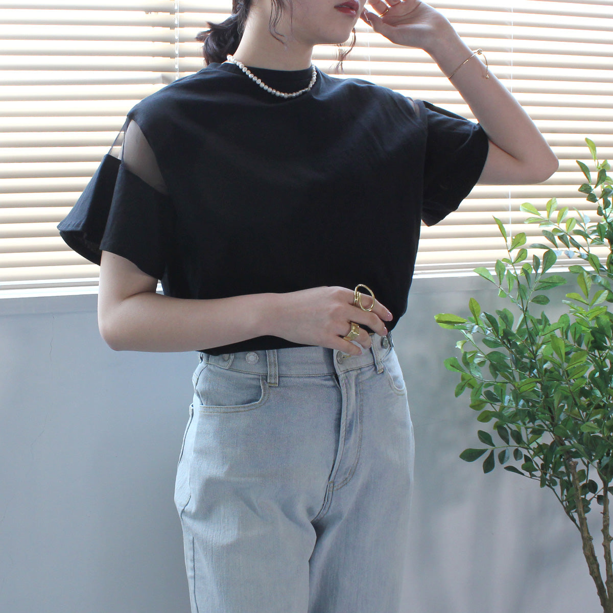 シアーフレアスリーブTシャツ