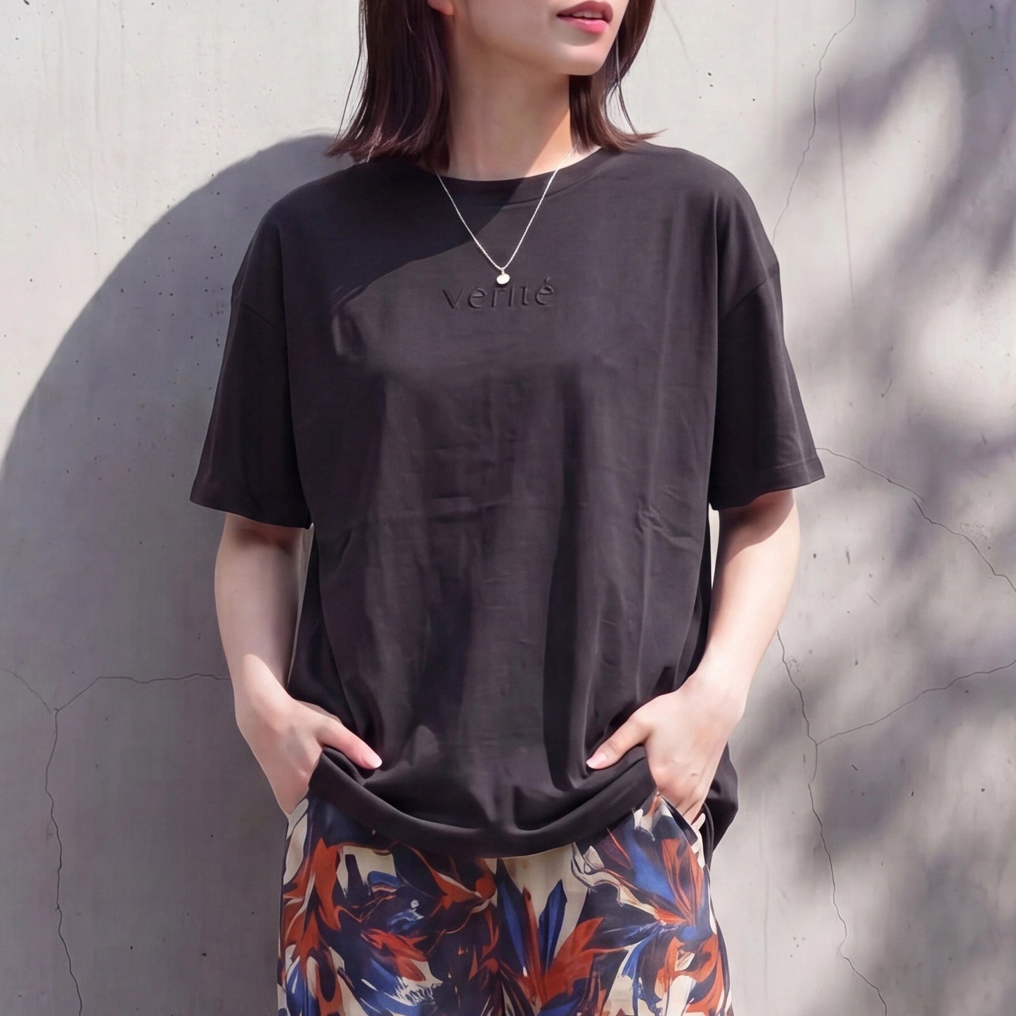 接触冷感ロゴ刺繍ドルマンスリーブTシャツ