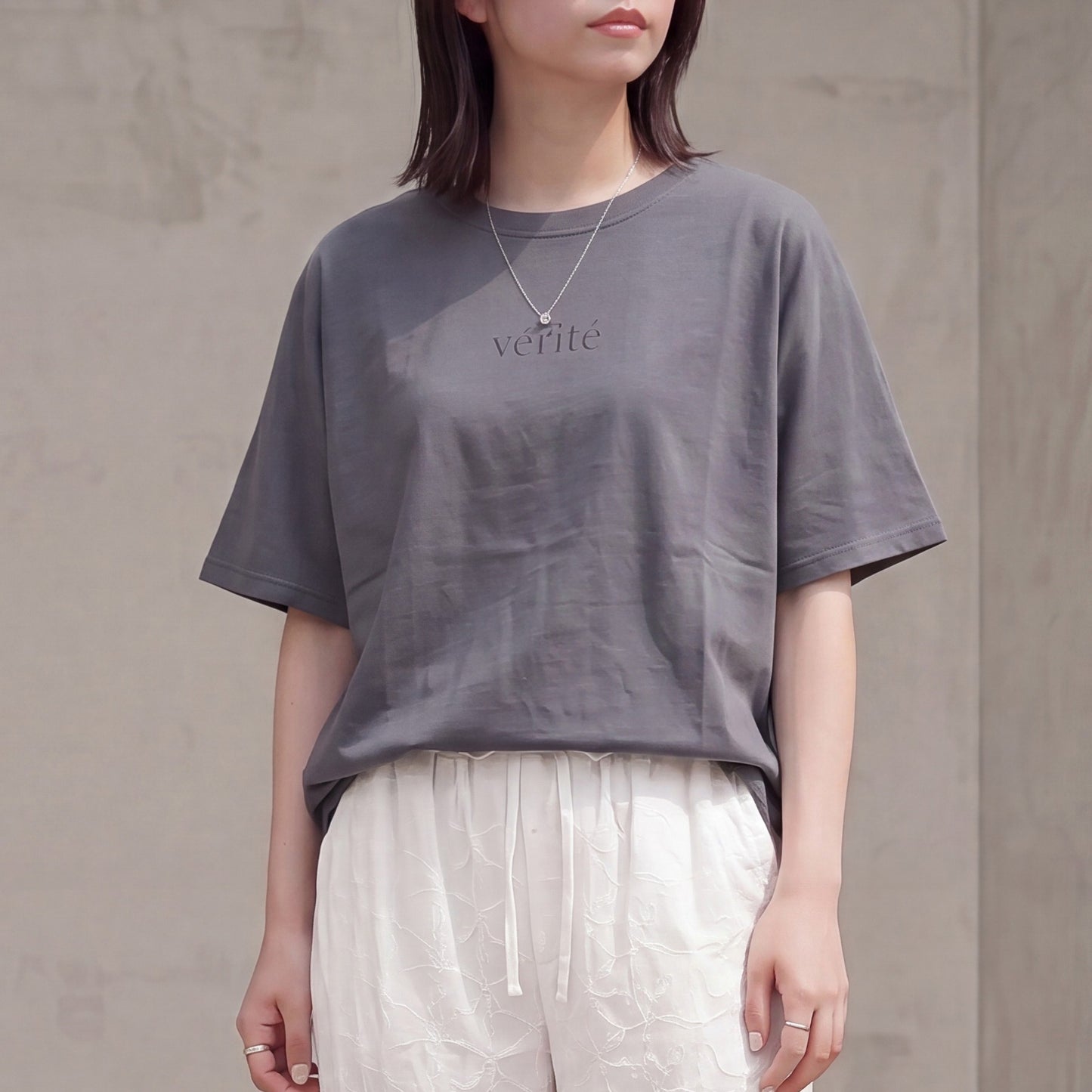 接触冷感ロゴ刺繍ドルマンスリーブTシャツ