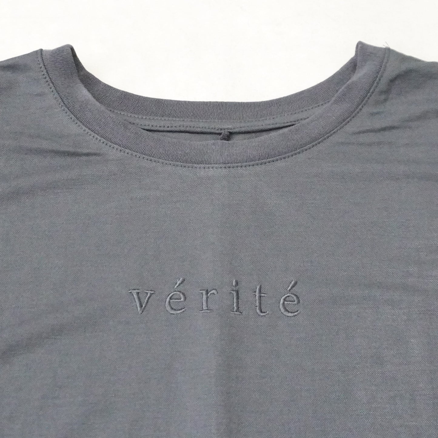 接触冷感ロゴ刺繍ドルマンスリーブTシャツ