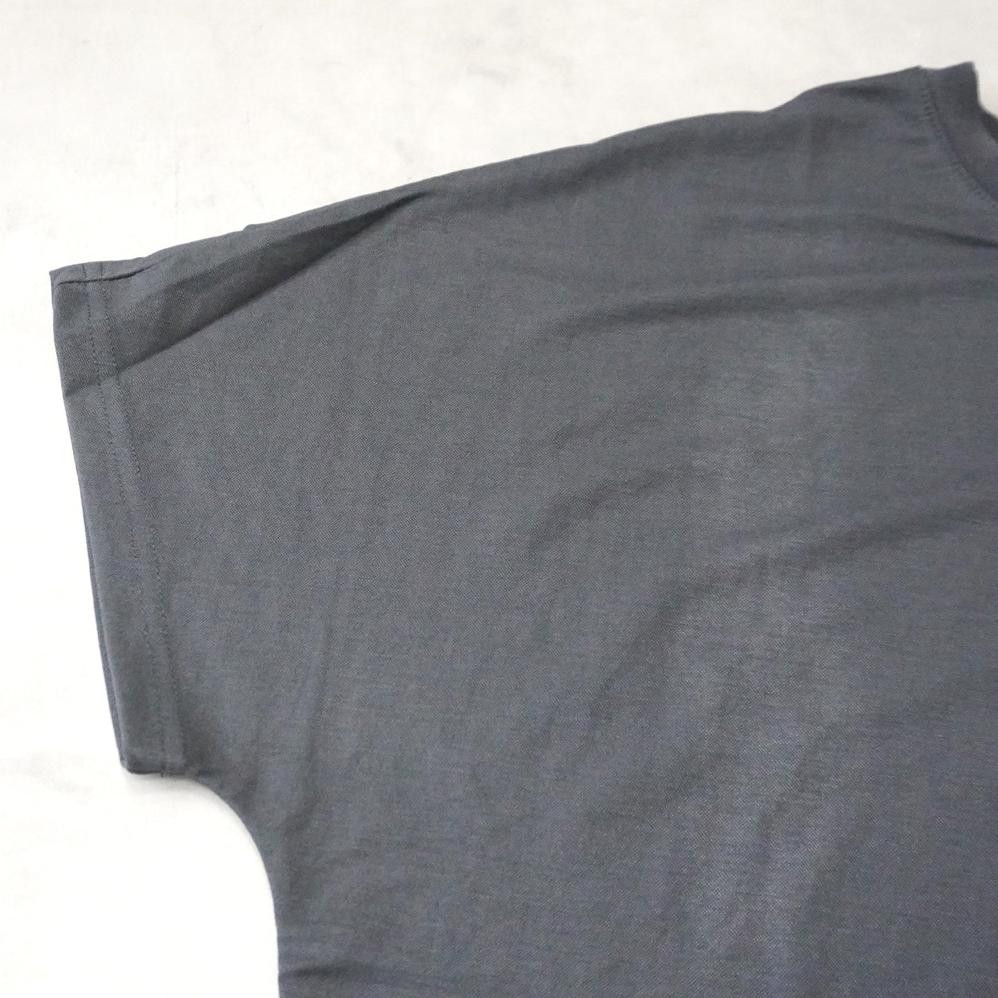 接触冷感ロゴ刺繍ドルマンスリーブTシャツ