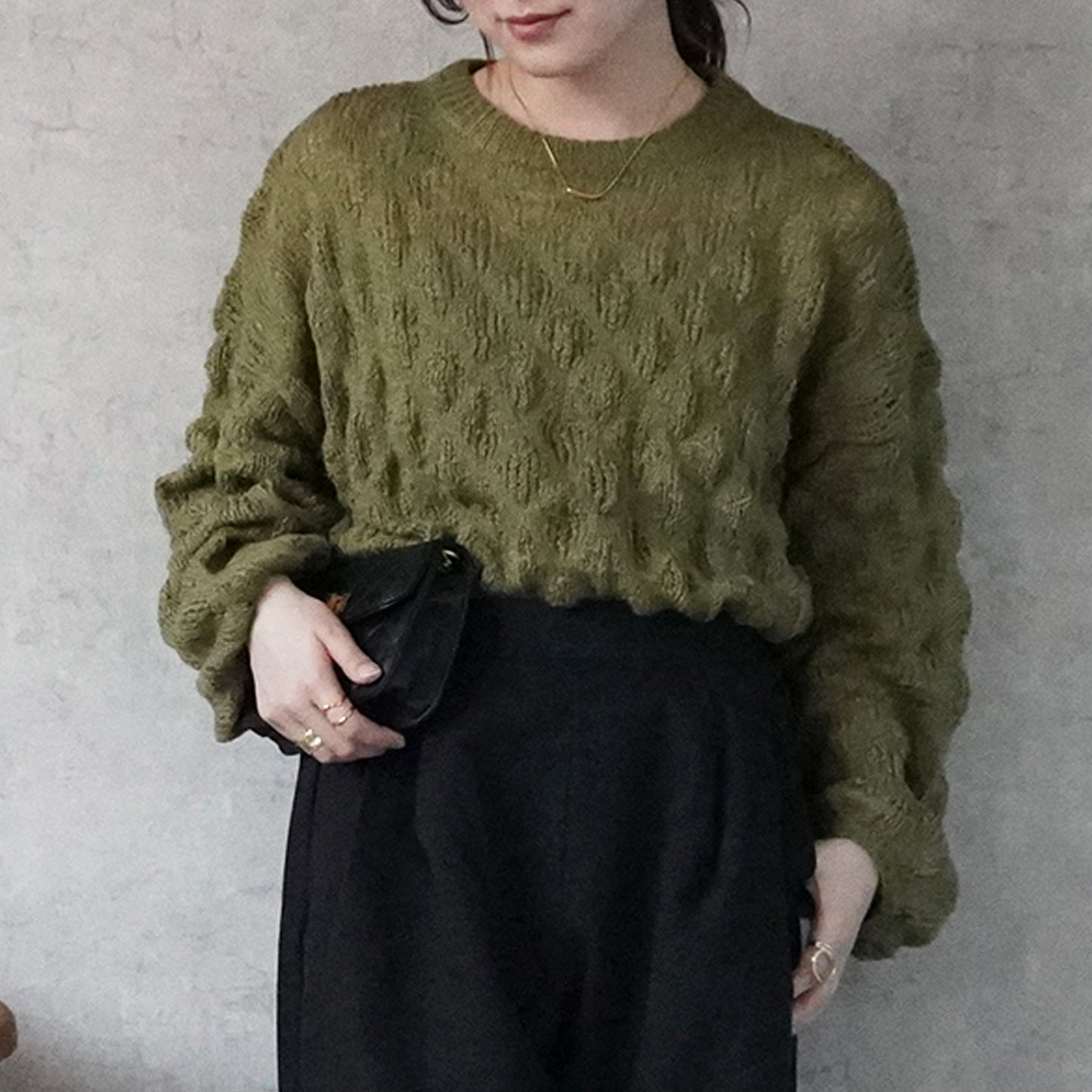 モコモコ編みニットプルオーバー