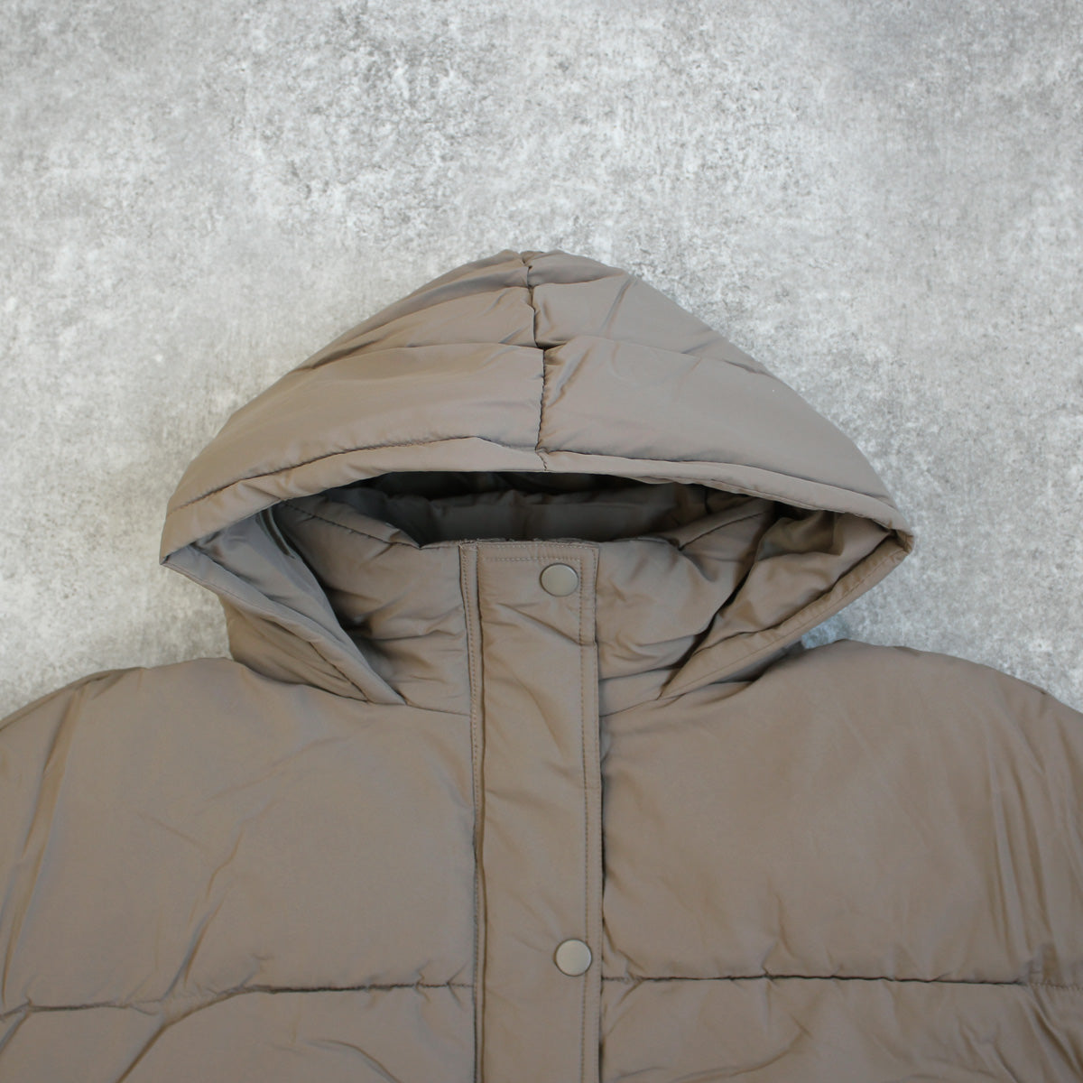 スタンドフードフェイクダウンコート