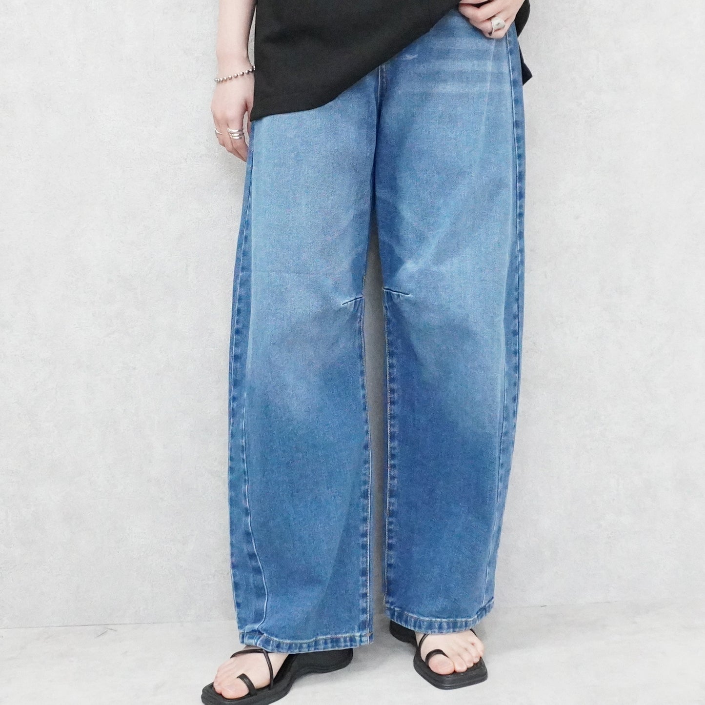 カーブラインパンツ