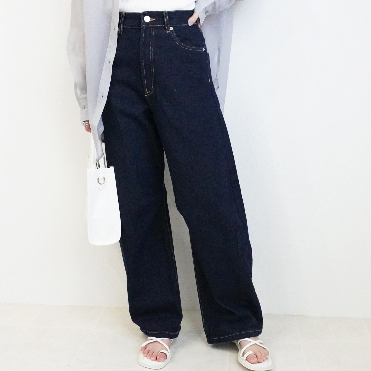 カーブラインパンツ