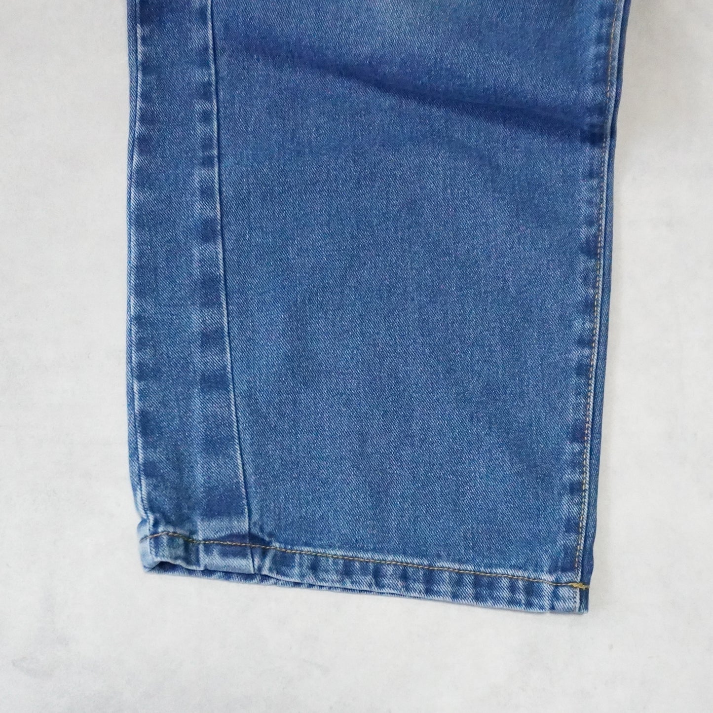 カーブラインパンツ