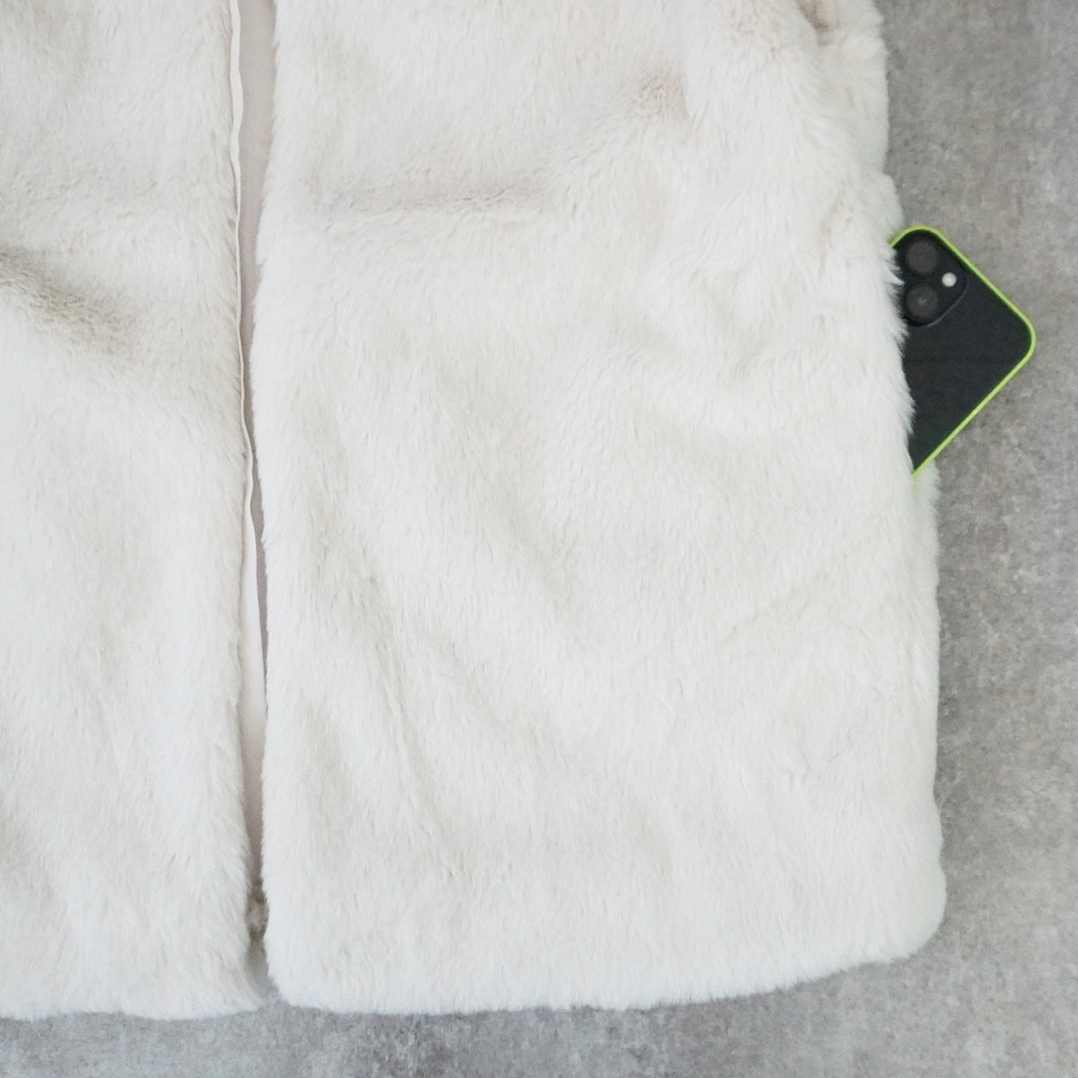 ポケット付きファーベスト