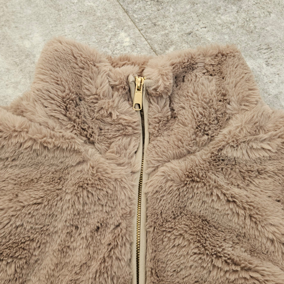 ファースタンドカラージャケット