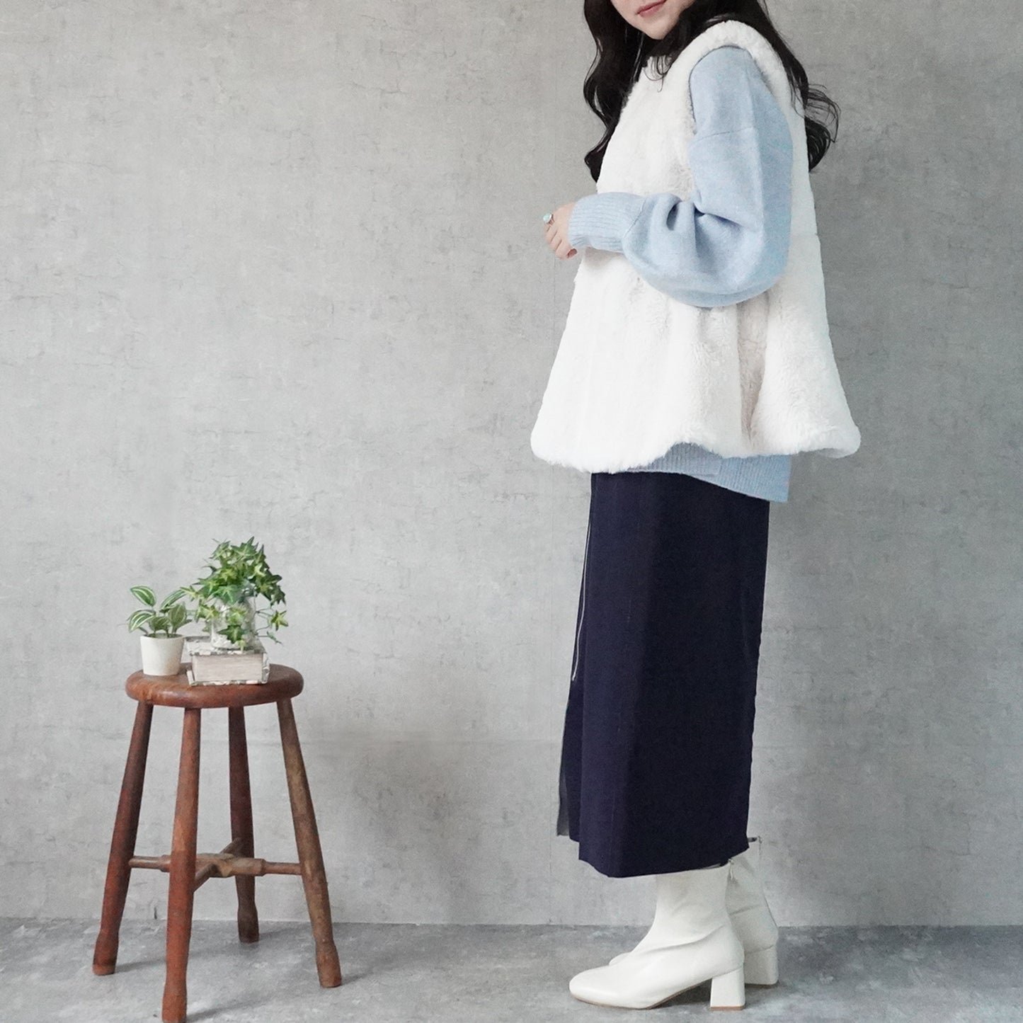 ラビット風ペプラムファーベスト