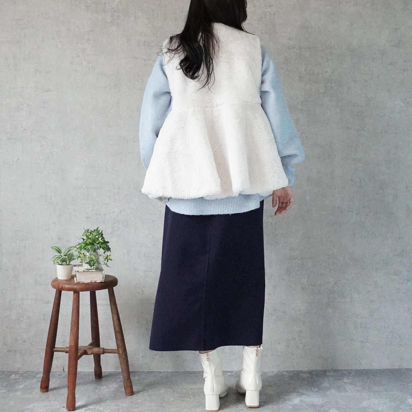 ラビット風ペプラムファーベスト