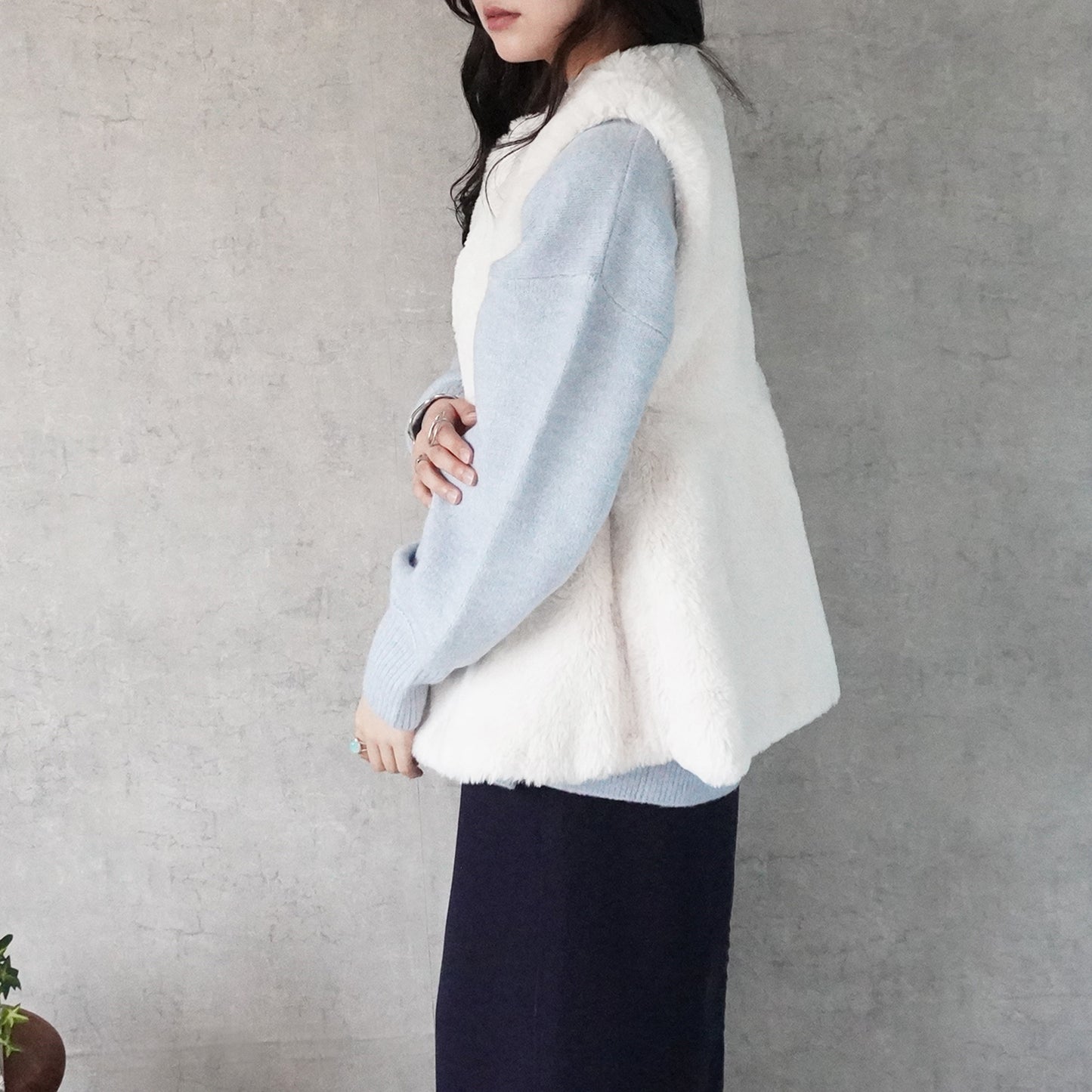 ラビット風ペプラムファーベスト