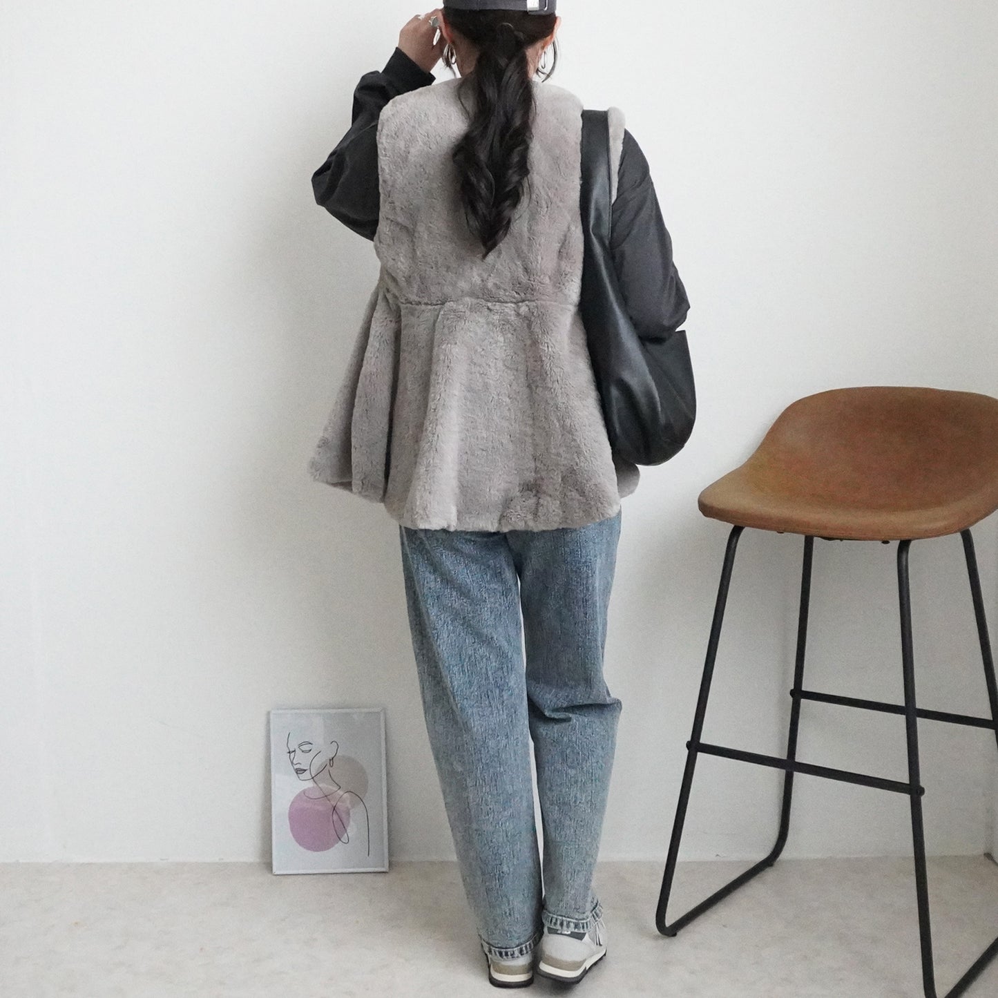 ラビット風ペプラムファーベスト