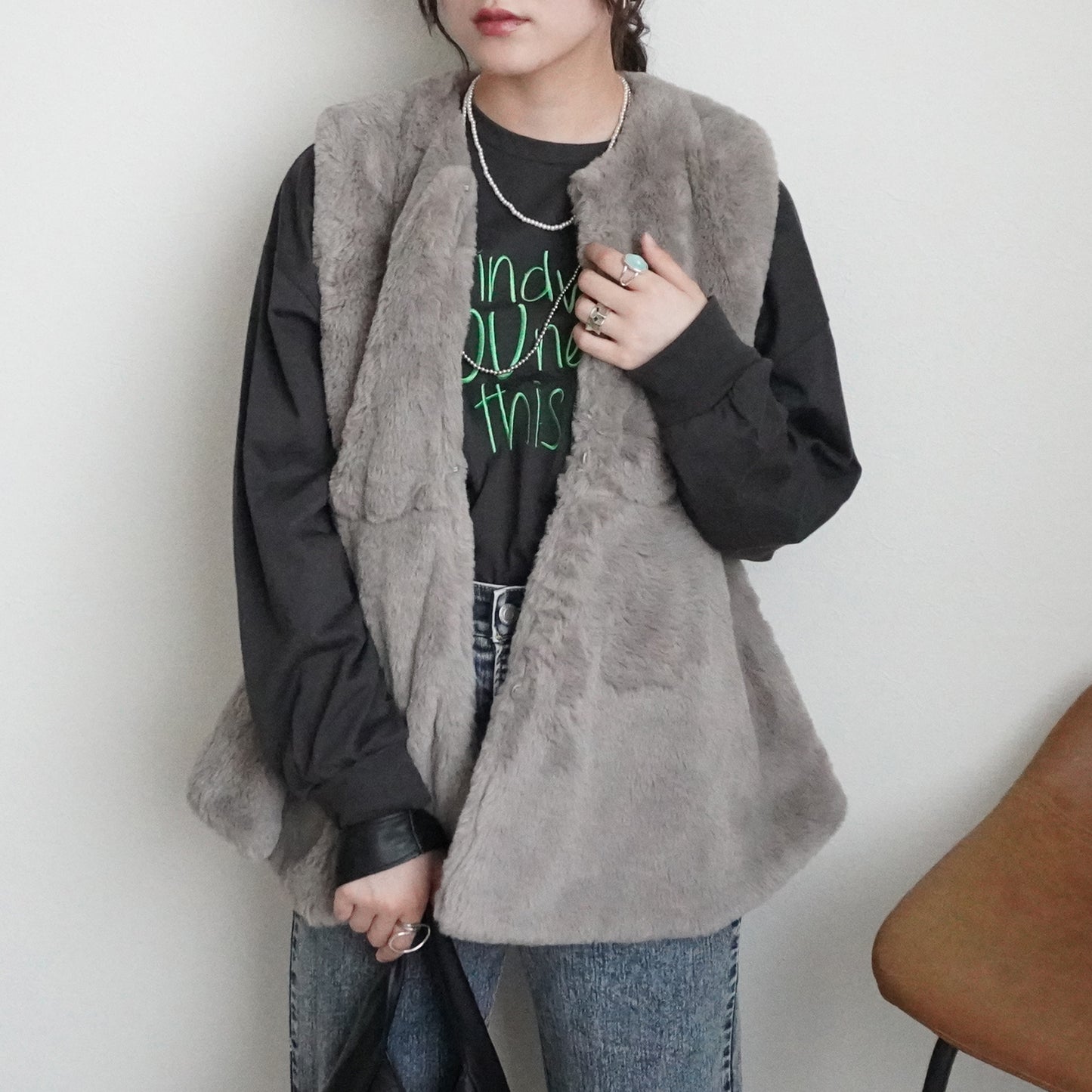 ラビット風ペプラムファーベスト