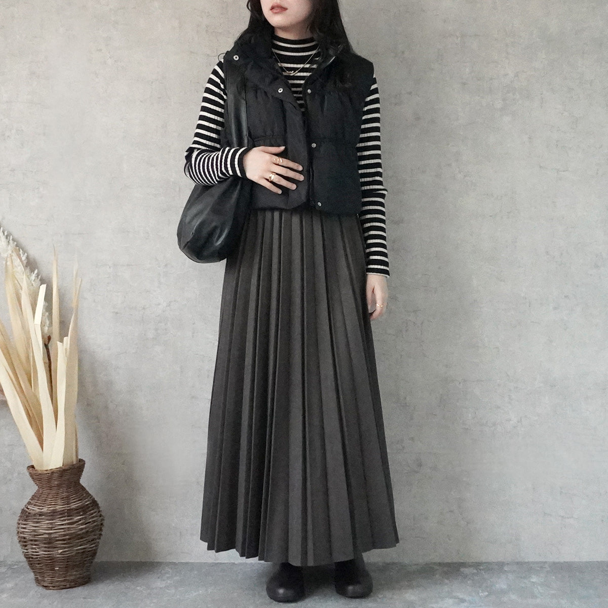 裾ドロストショート中綿ベスト